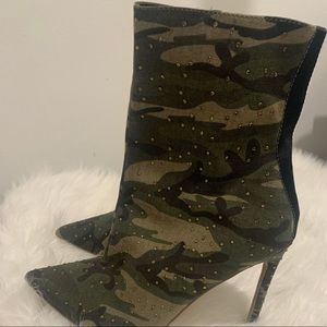 Steve Madden Wagu Bootie Camo Boots